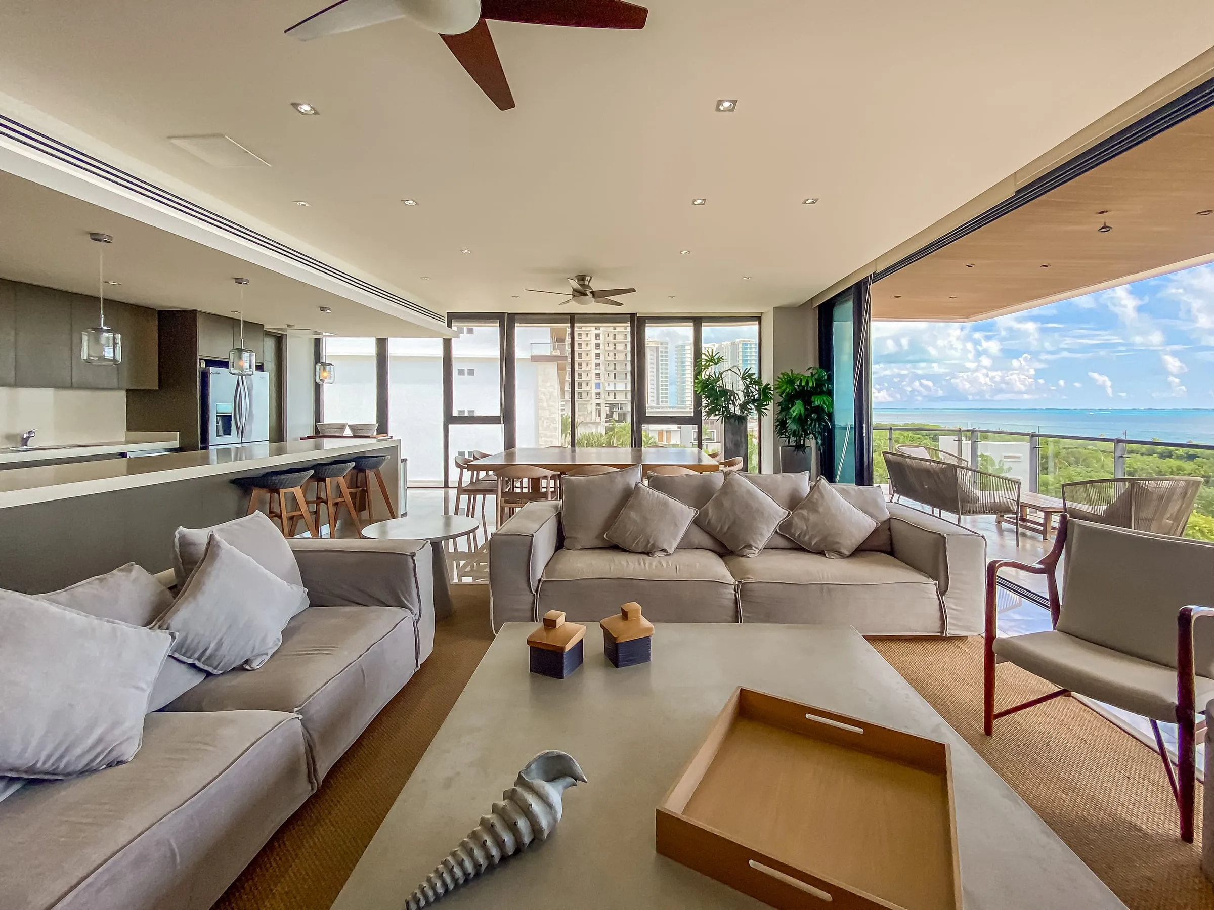 Real estate photography of an apartment in Playa del Carmen for a sale listing